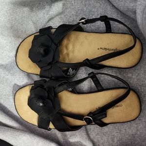 Women's black sandals